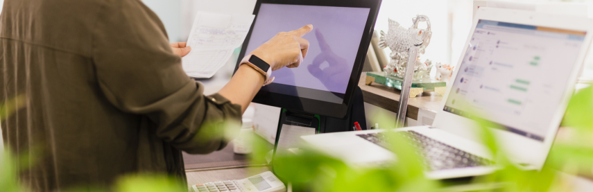 Optimiser les zones d'encaissement pour réduire l'attente en caisse